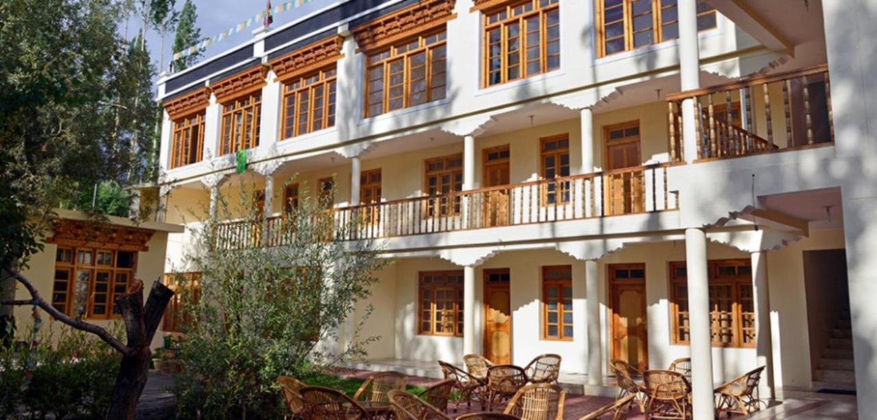 Barath Hotel & Guest House Leh Extérieur photo