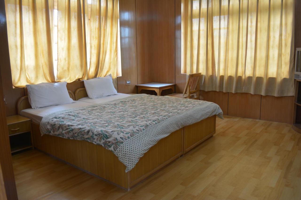Barath Hotel & Guest House Leh Extérieur photo